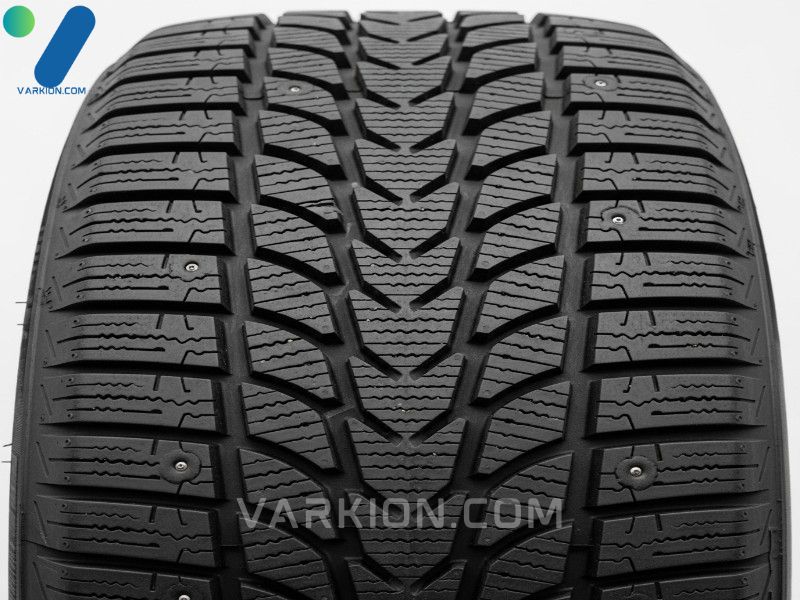 close-up-of-michelin-x-ice-snow-tread-pattern-showcasing-technology-for-maximum-winter-performance