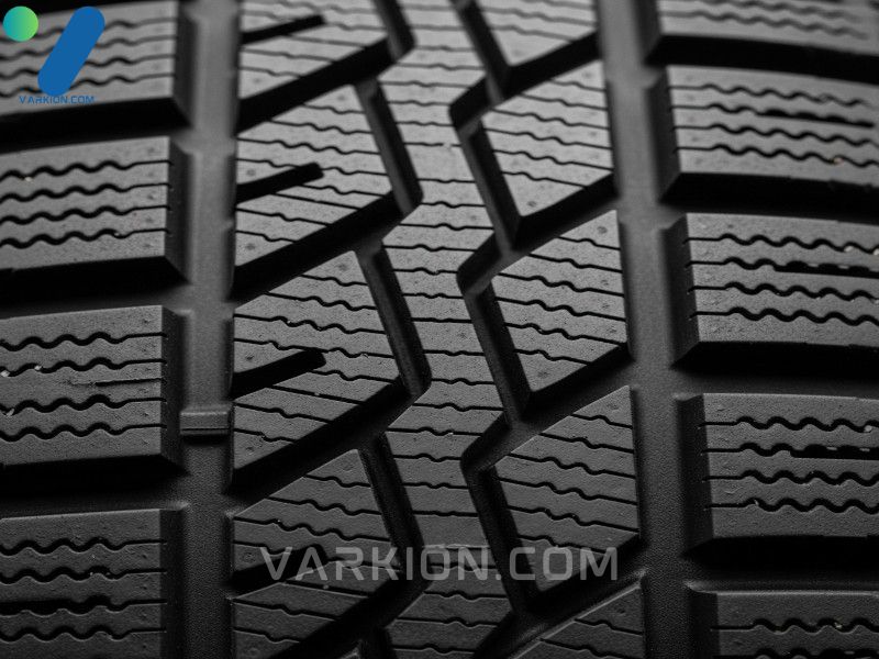 detailed-view-of-advanced-siping-technology-in-a-specialized-tread-block-of-the-best-pickup-winter-tires