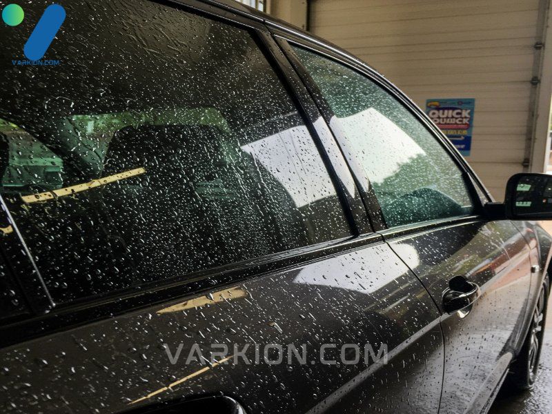 impressive-water-beading-on-a-freshly-waxed-car-surface-after-a-premium-wash