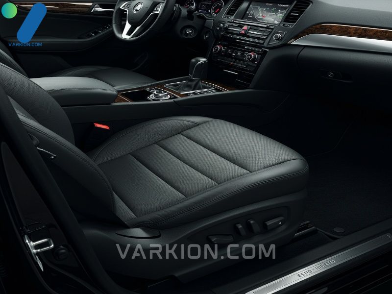 interior-close-up-of-a-meticulously-cleaned-vehicle-spotless-leather-seats-gleaming-dashboard-and-crisp-carpets