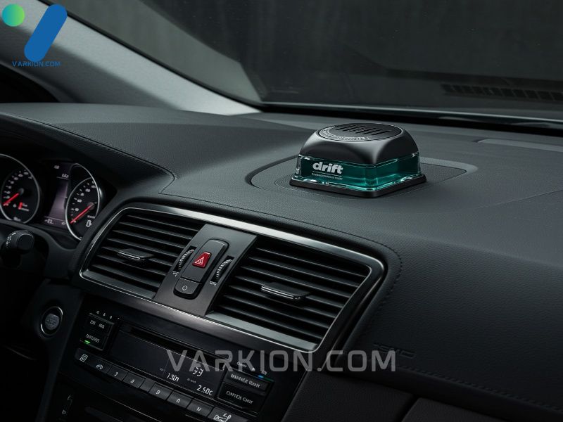 interior-view-of-a-car-featuring-the-aesthetically-pleasing-drift-air-freshener-confirming-its-appeal-in-drift-air-freshener-reviews
