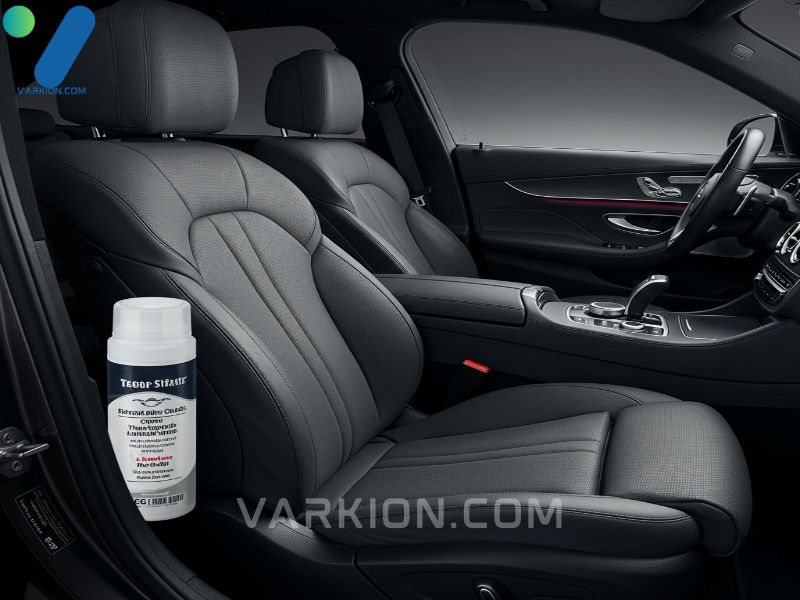 lujoso-interior-de-coche-con-asientos-de-cuero-mate-y-salpicadero-reluciente-tras-usar-toallitas-limpiadoras