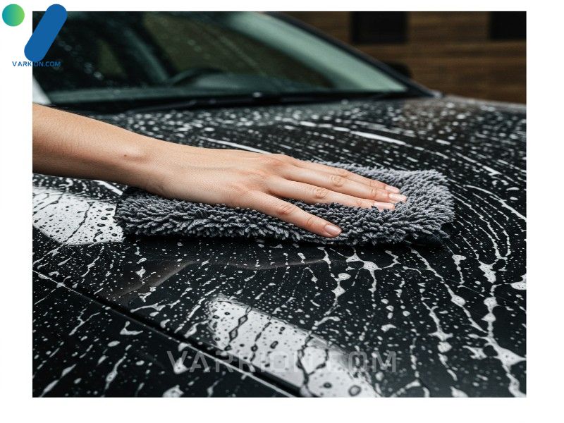 microfiber-wash-mitt-gliding-smoothly-over-a-vehicle-surface-covered-in-high-lubricity-best-car-wash-soap
