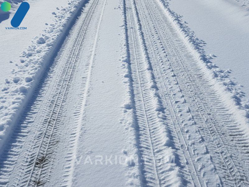 tire-tracks-in-deep-snow-showing-superior-traction-from-specialized-winter-tires